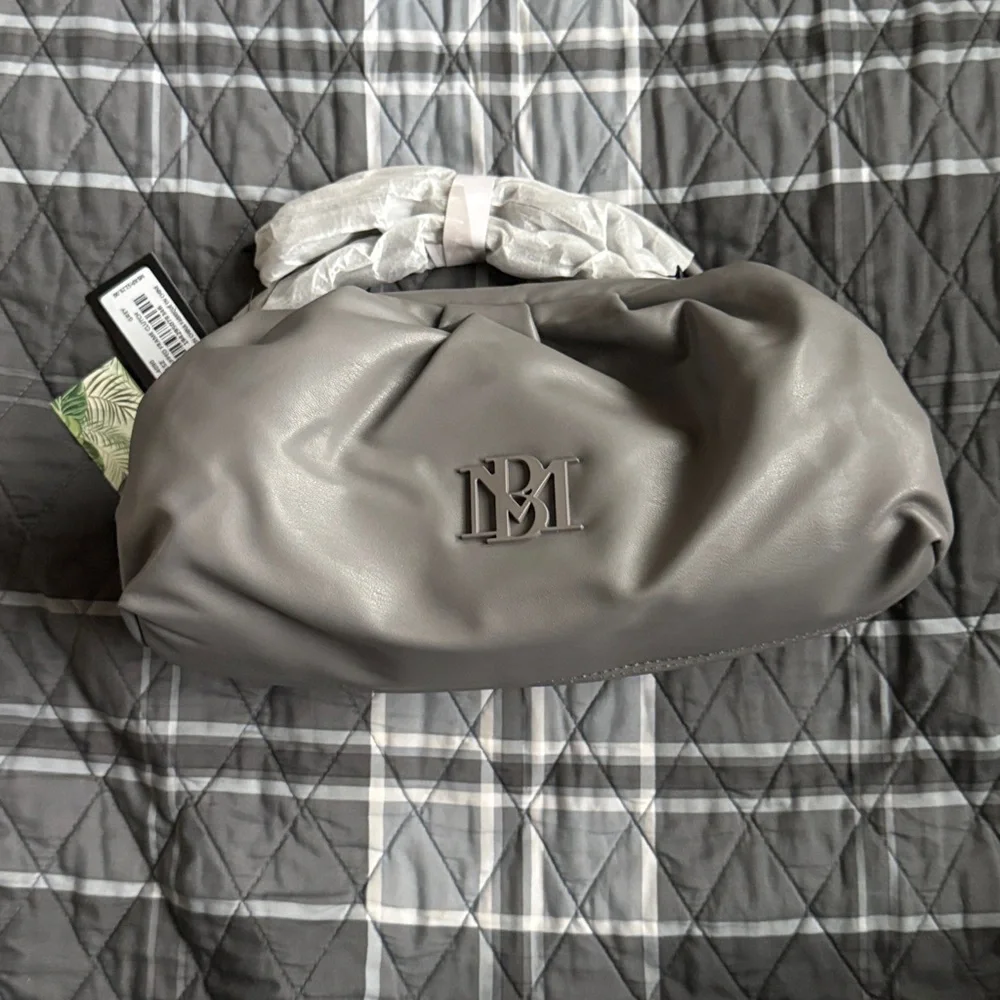 Badgley Mischka Grey Vegan Wrapped Frame Shoulder/Clutch Purse NWT Ret $129